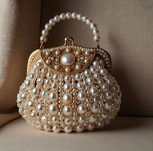 Sac en velours noir chef-d'œuvre avec broderie de pivoine en soie 3D hautement détaillée. Disponible à prix de gros. - Product Image 3