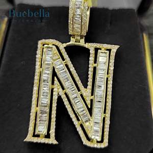 Venta al por mayor personalizado 925 plata y oro blanco plateado 3D letras de La Baguette estilo Hip Hop colgante Moissanite en diseño de letras de la A-Z - Product Image 5