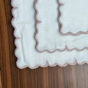 Serviette de table en coton élégante et moelleuse avec bord festonné pour la salle à manger, les mariages et les restaurants - Product Image 4