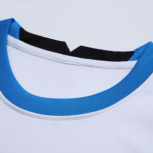 Vente en gros de vêtements de sport pour hommes 100% polyester uniformes de football demi-manche uniformes de football pour hommes kits de football - Product Image 4