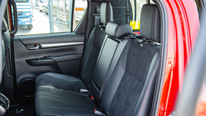 Camioneta TOYOTA HILUX DC GR GR SPORT 2.8L V6 Usada en Buen Estado, 2023 - Product Image 4