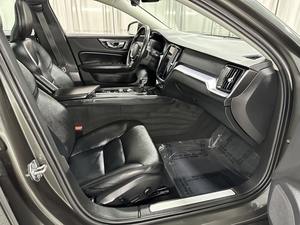Volvo S60 T6 AWD Inscription 2020 Usado en Buen Estado, Motor de 4 Cilindros con Doble Turbo - Product Image 4