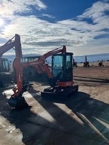 Mini-excavatrice sur chenilles ZX26U-5N 2022 avec moteur Yanmar, capacité de la benne de 0,12 m³ et puissance de creusement élevée - Product Image 2