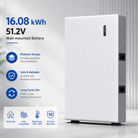 Armoire de stockage d'énergie solaire ultra-mince 156 mm montée en rack 16 kWh blanche LiFePO4 IP65 Hybride Réseau CAN Garantie 10 ans