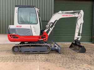 Nueva Miniexcavadora con Cargador Frontal Takeuchi TB235-2, TB175, TB216, Excavadora Takeuchi TB150, TB240, TB230RA, TB350R - Product Image 3