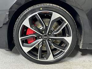 ใช้ในสภาพที่สมบูรณ์2023 S3 Audi 2.0T quatt RO Premium PLUS AWD พร้อมเบาะหนังตกแต่งภายในสีเข้ม - Product Image 4