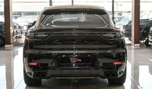 Porsche Cayenne GTS Coupé 2023 USADO, Volante a la Izquierda/Derecha - Product Image 2