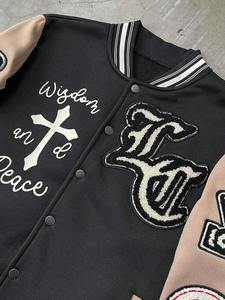 Chaqueta universitaria de béisbol de doble tono Unisex de lana de invierno con capucha acolchado logotipo frontal ropa personalizada Fabricación de fábrica - Product Image 3