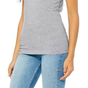 100% Airlume peinado y algodón hilado en anillo 30 solo 4,2 oz Athletic Heather mujeres Jersey manga corta cuello en V profundo camisetas - Product Image 5