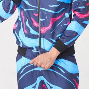 Chándales sublimados de uso de invierno para hombre, ligeros y transpirables, personalizables, conjuntos estampados hechos en fábrica - Product Image 5