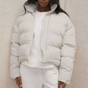 Custom 2022 Oversized Winter Puffer Bubble Coat para Hombres Señoras Chaqueta - Product Image 3