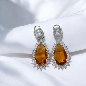 Fancy Silver Tone Pendientes con Zircon Spark para mujer Perfect Party Wear Accesorios de moda para bodas y regalos - Product Image 3