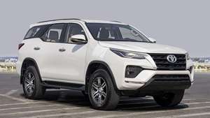 Mejor Precio, Gran Venta, Toyota Fortuner EXR 2.7P 2025 – Blanco / Volante a la Izquierda - Product Image 2