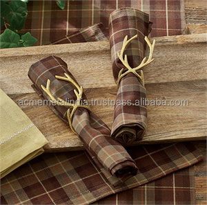 Vente en gros de ronds de serviette en métal de taille moyenne plaqués couleur or Nouveau design classique pour les mariages et les fêtes stockés - Product Image 3