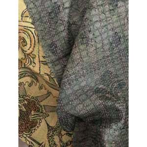 Bufanda de Seda Kantha Green Symphony, Bufanda Tejida de Jersey de Algodón Transpirable con Diseño Floral Dibujado a Mano, Hiyab - Product Image 1