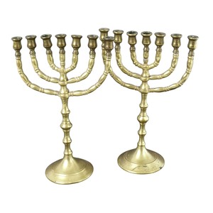 Bougeoir Menorah en laiton massif traditionnel à 7 branches pour Hanoukka et décoration de maison juive centre de Table pour religieux - Product Image 1