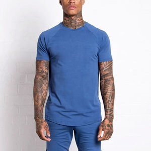 Conjunto doble de verano con logotipo personalizado para hombre, tejido de algodón transpirable con diseño de dos piezas que incluye Camiseta ajustada y pantalones cortos - Product Image 2