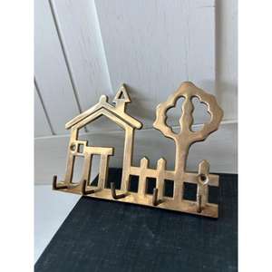 Crochets de porte-clés en laiton au design intemporel avec des détails ornés et combinant fonctionnalité et élégance en une seule pièce - Product Image 5