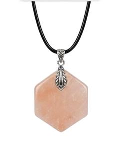 Collier pendentif en sel sculpté à la main, cristal de guérison naturel rose de l'Himalaya avec cordon réglable pour le bien-être et le style - Product Image 6
