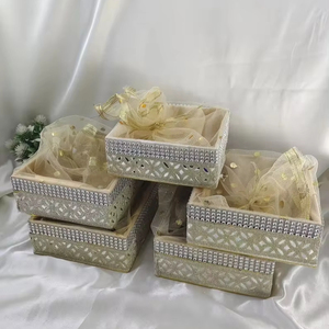 Embalagem do presente Cestas Shagun Bandejas Cestas gifting casamento para o convite do casamento Noiva indiana fundamentos haldi mehandi cerimônia - Product Image 1