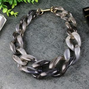 Trendy Vintage Style Resin Jewelry Necklace for Women Best Sale Product with Resin Chain for Gift Fashionable Angel Design - Product Image 2