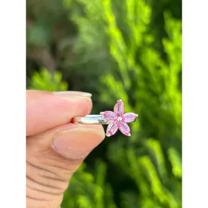 Bague florale en saphir rose, argent sterling 925, bague en pierres précieuses à fleurs faite à la main, fournisseur de bijoux en gros - Product Image 2