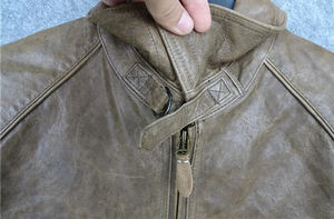 Veste en cuir pour homme avec col montant, fermeture éclair personnalisée sur le devant, état neuf, vente en gros, tissu d'hiver pour motards - Product Image 6