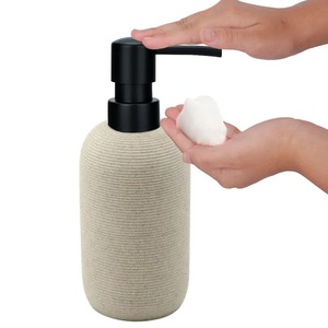 Juego de accesorios de baño de madera negra para hogares modernos con un uso elegante y duradero adecuado para la decoración y el regalo del baño - Product Image 3