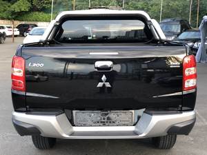 Camioneta Mitsubishi <span class=keywords><strong>L200</strong></span> Ultimate 2.4 AT <span class=keywords><strong>2018</strong></span> Usada, Doble Cabina, 4 Puertas, LHD/RHD, en Buen Estado |   Bajo kilometraje |   Exportación a todo el mundo - Product Image 3