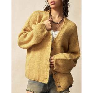 Cardigan en tricot à col en V surdimensionné jaune moutarde pour femmes, boutonné sur le devant, manches longues, pour l'hiver - Product Image 6