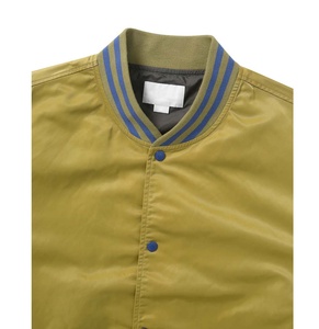 Chaqueta Universitaria de Satén de Seda para Hombre, Nueva Moda, Venta Caliente, Color Personalizado al por Mayor, Logotipo Personalizado, Chaqueta Universitaria de Satén de Alta Calidad para Hombre - Product Image 4