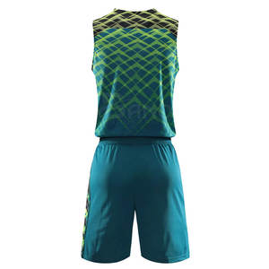 Uniforme de baloncesto hecho en Pakistán, camiseta de equipo y pantalones cortos de sublimación, conjunto de uniforme de baloncesto de Color liso - Product Image 4