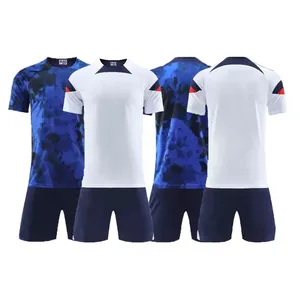 Logo personnalisé maillot de football tissu respirant dépouillé col en V conception nouveau style de chemise de football - Product Image 1