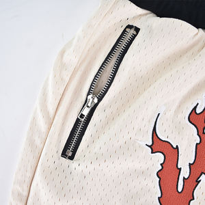 Pantalones cortos de malla 150G personalizados de alta calidad para hombres pantalones cortos de baloncesto de playa negros de verano de doble capa estilo callejero - Product Image 4