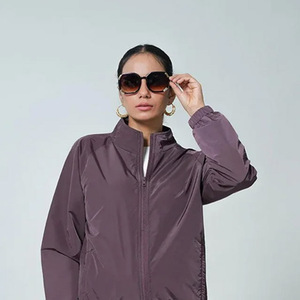 Veste de gymnastique zippée en polyester de haute qualité pour femmes coupe-vent léger avec décoration de poche taille XL pour la saison d'automne - Product Image 6