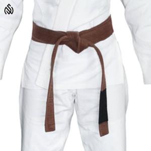 Meilleure vente Ensemble chemises et pantalons 2 pièces de karaté Impression de logo personnalisable Combinaison de karaté Jiu Jitsu réglable - Product Image 6