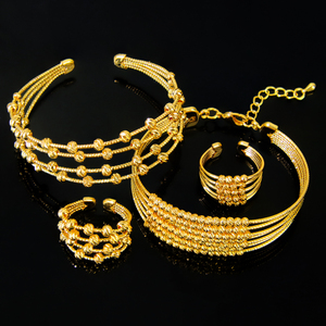 Ensemble de bijoux de mariage tendance plaqué or 21 carats, bracelet et bague multicouches au design dorique pour femme, idéal pour les événements et les fêtes - Product Image 2