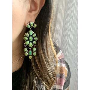 Boucles d'oreilles pendantes en turquoise dorée Sonoran et argent sterling - Product Image 2