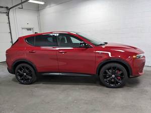 Vente Flash 2024 Dodge Hornet R/T Plus Conduite à Droite - Product Image 4