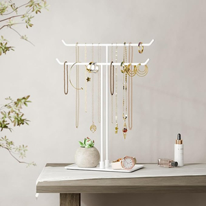 Mới nhất thiết kế rắn wrought sắt trang sức đứng trắng tráng kim loại vòng đeo tay hiển thị giá thời trang lưu trữ Deco phụ kiện - Product Image 1