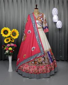 Qualité supérieure entièrement cousue pour femme Lehnga Choli indien pakistanais vêtements costume approprié au prix de gros de l'Inde - Product Image 4