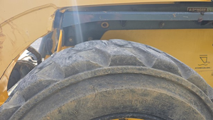 Chargeuse compacte à chenilles d'occasion 2017 GEHL R220 & Gehl V210 haute performance avec moteur principal, pompe, boîte de vitesses, hydraulique Changjiang - Product Image 6