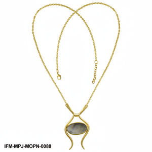 สร้อยคอทองประดับมุกเปลือกหอยสีรุ้ง ดีไซน์โดดเด่น งานฝีมือประณีต ของขวัญสำหรับเธอ - Product Image 1