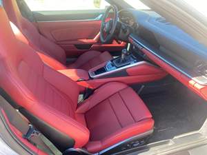 Porsche 911 Targa 4 GTS 2024, Transmisión Manual de 7 Velocidades, Motor de 6 Cilindros en Línea Twin-Turbo de 473 hp, Tracción en las Cuatro Ruedas, Paquete Premium, Sin Modificaciones - Product Image 4