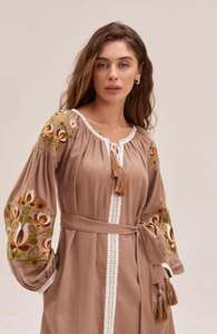 2024 meilleure vente femmes vacances plage décontracté été Chic robe innovante ukrainienne broder Resort porter Relax Fit Maxi robe - Product Image 2