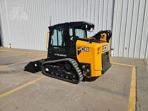Cargadora de orugas JCB 2TS-7T 2026 con motor y bomba de alta capacidad de carga - Product Image 3