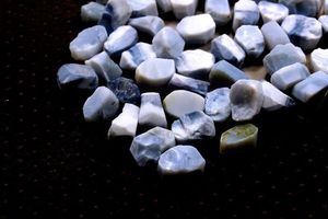 Opale bleue 14-16 MM non polie coupe à la main brute 10 pièces pierre précieuse d'opale bleue naturelle en vrac pour la fabrication de bijoux porte-bonheur opale brute - Product Image 3