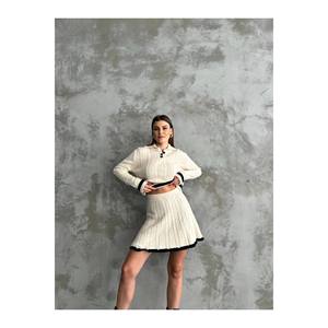 Set di maglieria con collo a Polo da donna con minigonna - Product Image 1