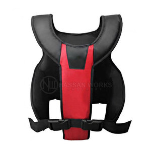 Protection de poitrine légère et de haute qualité, en cuir véritable, absorbant les chocs, confortable, pour l'entraînement sportif et la boxe. - Product Image 3