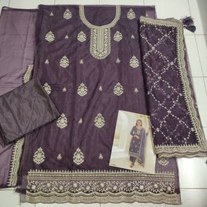 Diseño Moderno, Nuevo, Traje Salwar de Organza de Seda con Bordado de Hilos Múltiples y Lentejuelas, Proveedor Mundial - Product Image 6